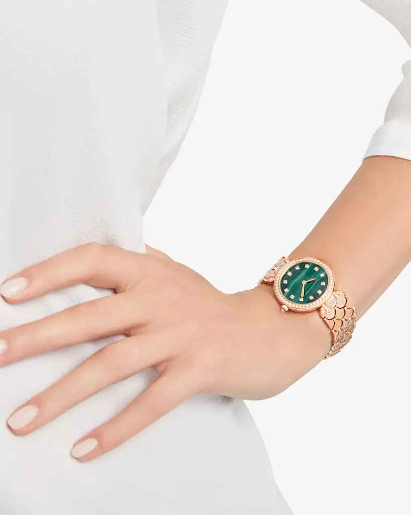 R04319482_ROSEGOLD_ALT02.webp