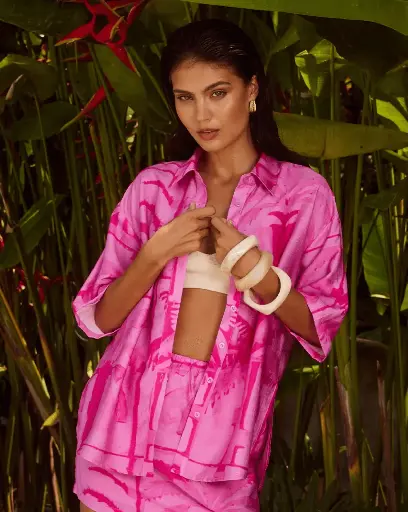 Ribbed boat-neck top